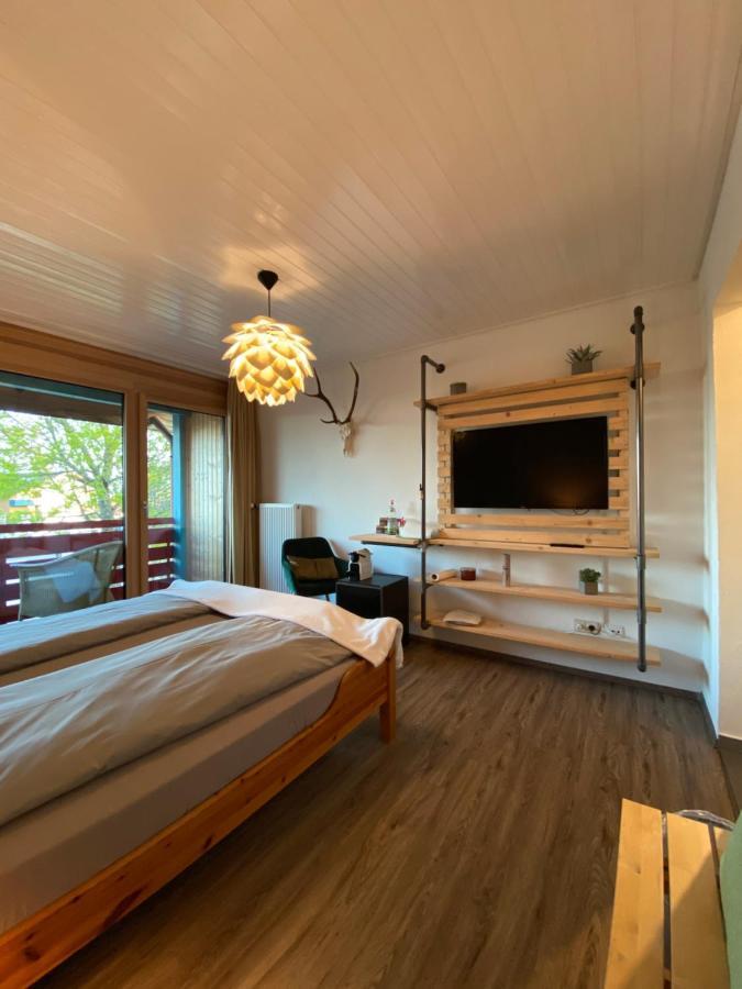 Doppelzimmer Mit Bad & Balkon Simmersfeld ภายนอก รูปภาพ